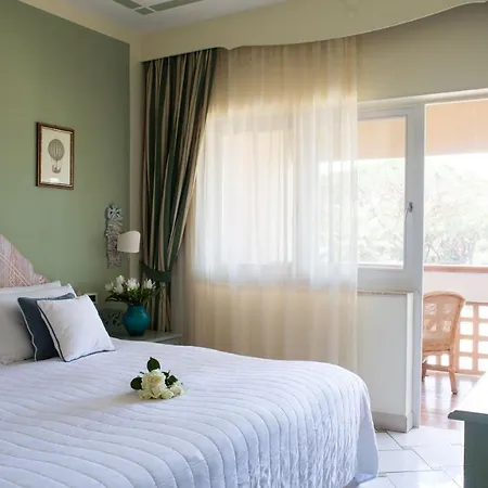 225 Golf H Promo Service Srl Aparthotel *